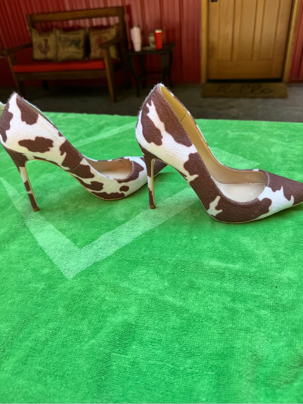 Women's Cowprint Pointed Toe Stiletto Pumps - Brown & White